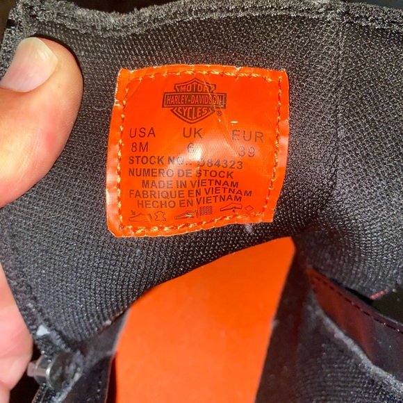 Boots - Picture 4 of 4